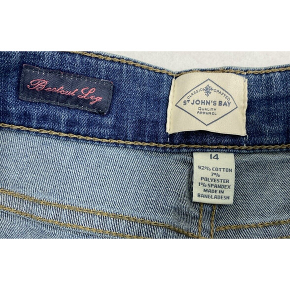 St Johns Bay Jeans Womens Size 14 Medium Wash Denim Bootcut Hi Rise Mom - Picture 3 of 10